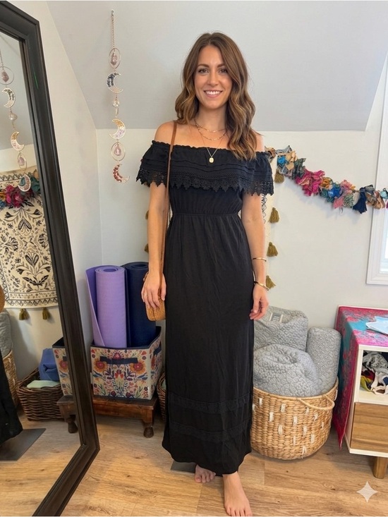 Olga Dresses & Skirts - Olga Black Off-Shoulder Maxi Dress with Lace Trim